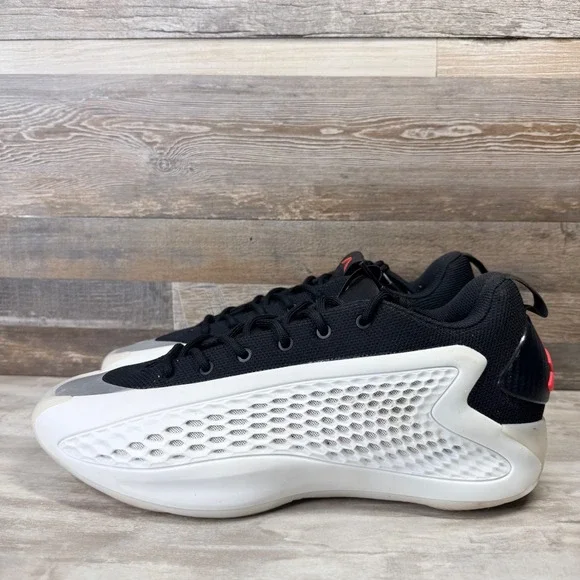 Sold - Picture 2 of 10